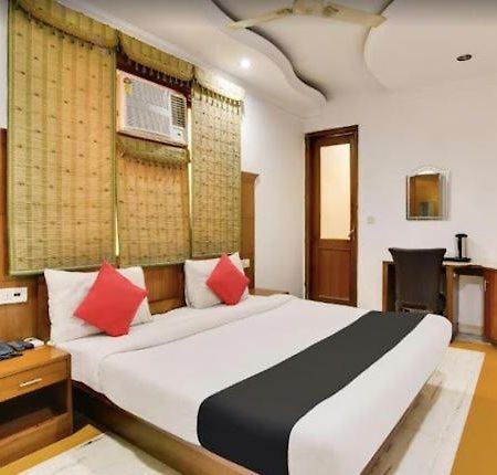 דלהי Tjs Royal Hotel מראה חיצוני תמונה