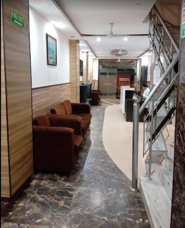 דלהי Tjs Royal Hotel מראה חיצוני תמונה