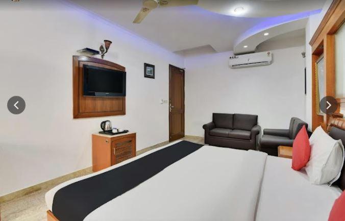 דלהי Tjs Royal Hotel מראה חיצוני תמונה